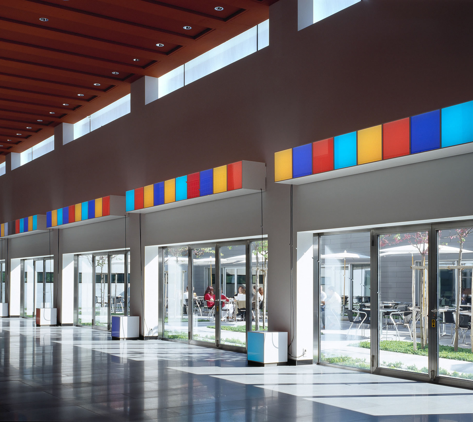 Swiss Re Insurance Ltd., Guest Service Bild 6